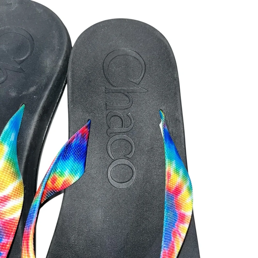 NEW Chaco Men’s Chillos Rainbow Tie Dye Flip Flop Thong Sandals Shoes size 11